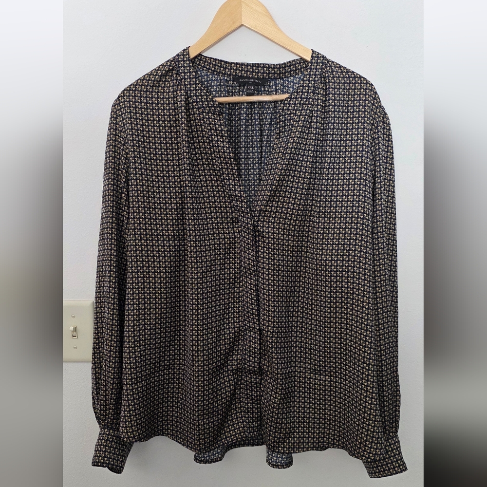 Banana Republic Navy and Tan Patterned Blouse